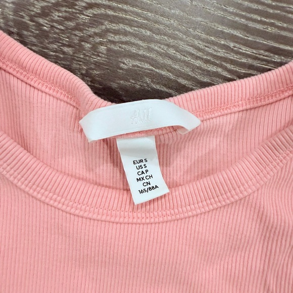 H&M Soft Pink Ribbed Top - Picture 2 of 2